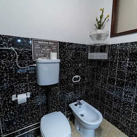Maria's Apartment